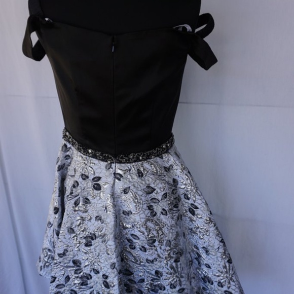 21731 Ellie Wilde Mon Cheri, Beaded Mini Dress - Picture 3 of 5